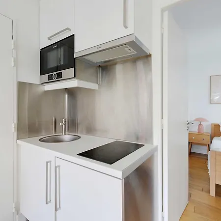Charming - 1br-4p- Apartment Suresnes